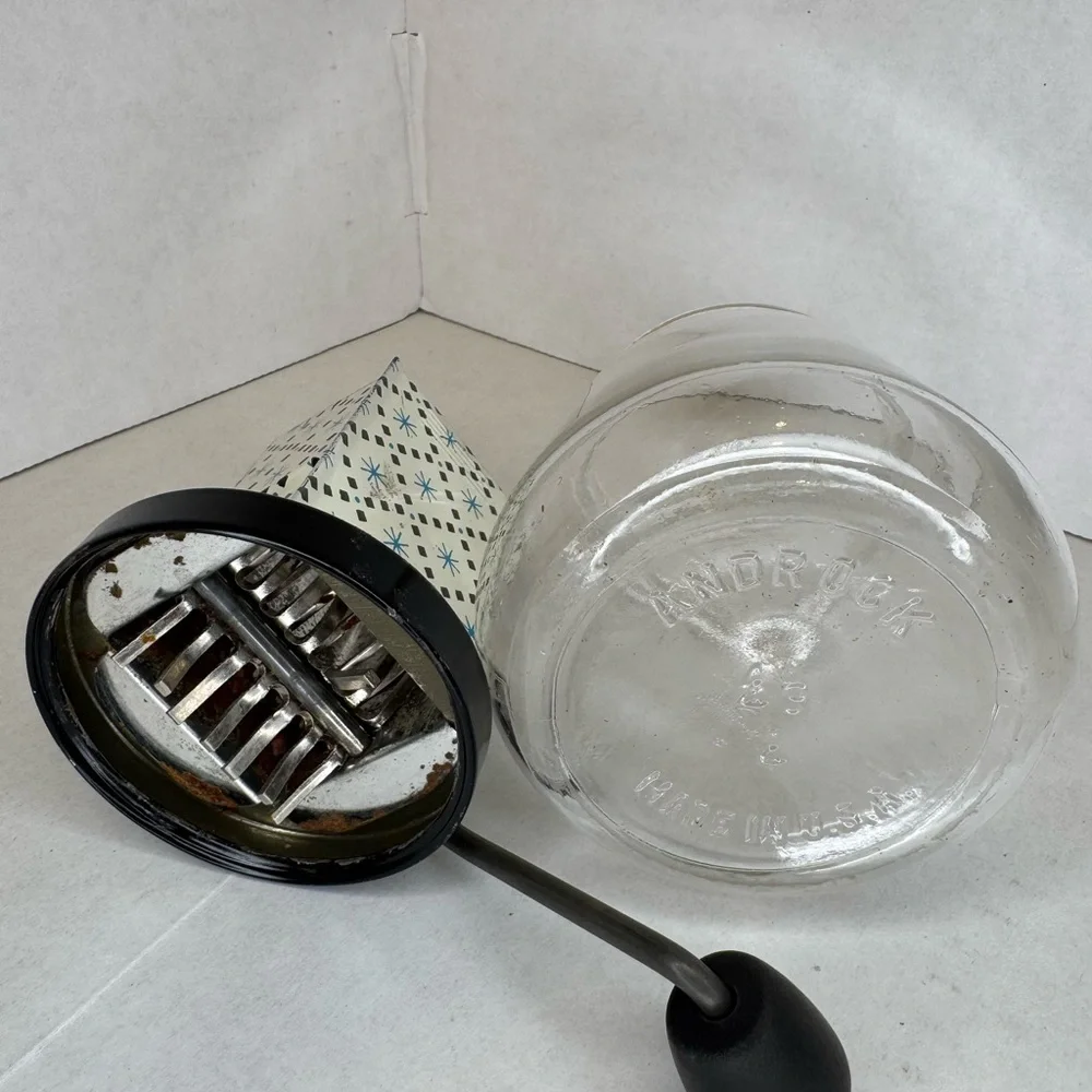 Vintage Nut Chopper 1940’s 1950’s Starburst Pattern